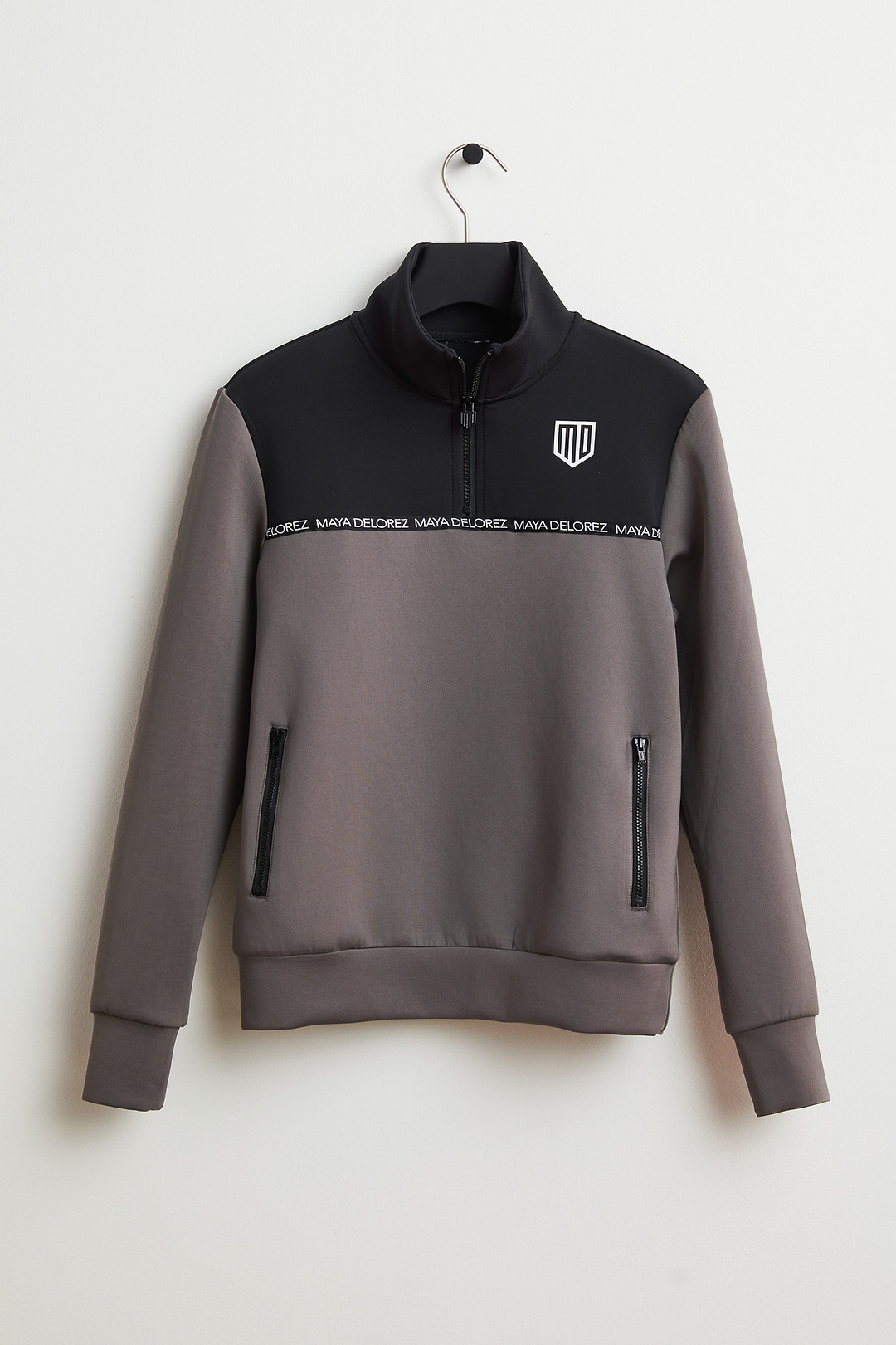 Charlie Halfzip | Maya Delorez
