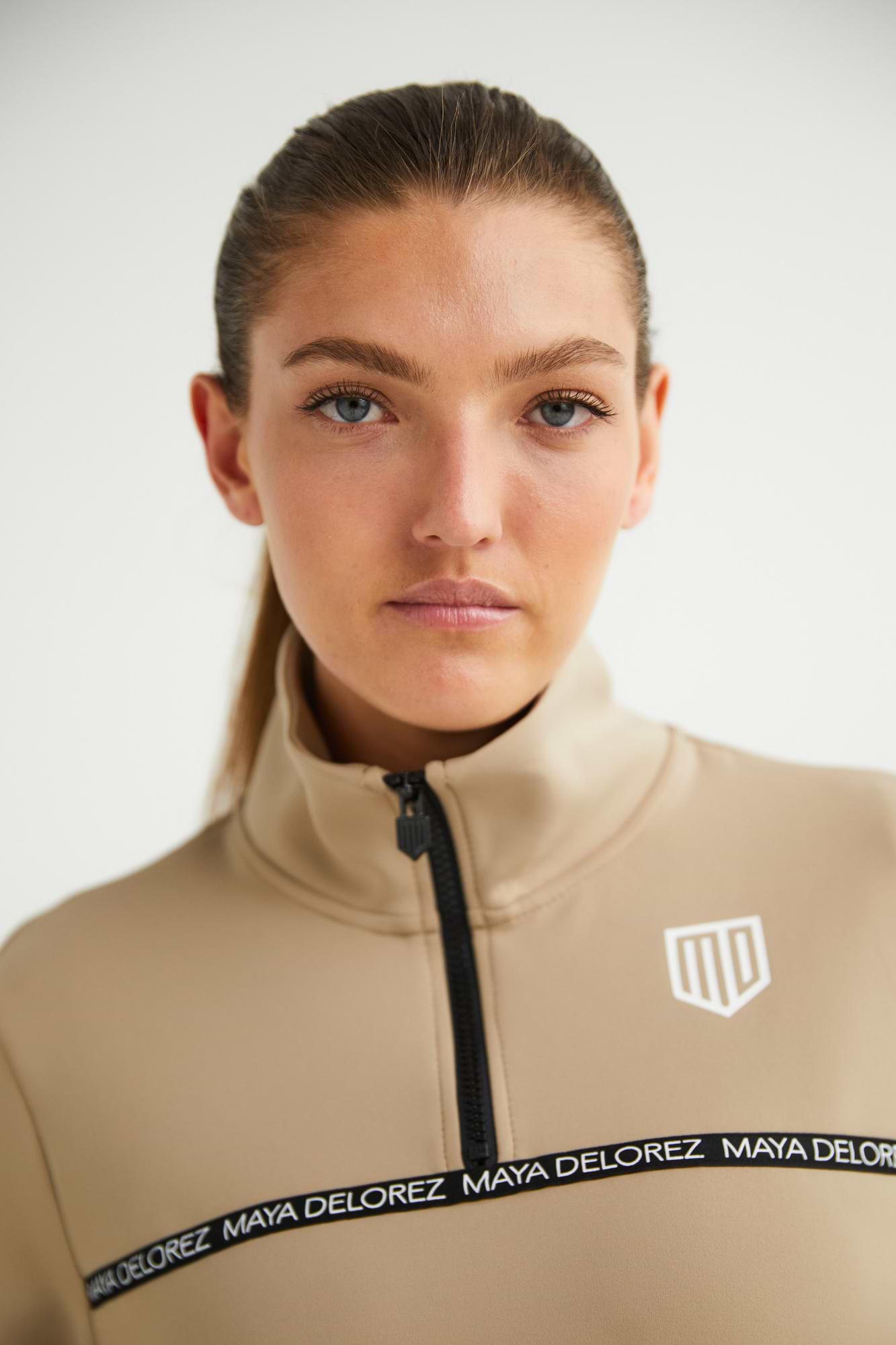 Pull à demi-zip