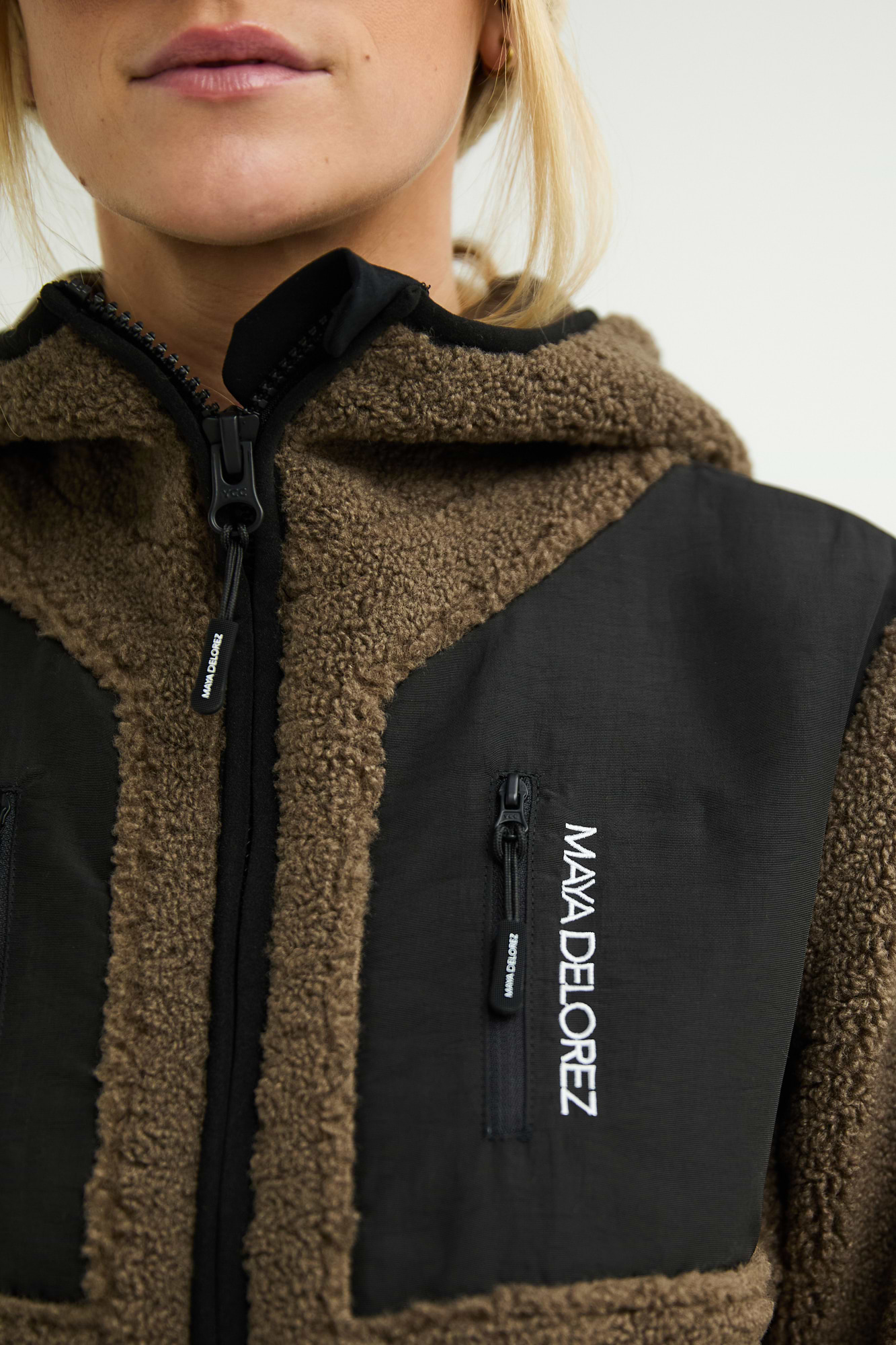 Veste en teddy à capuche