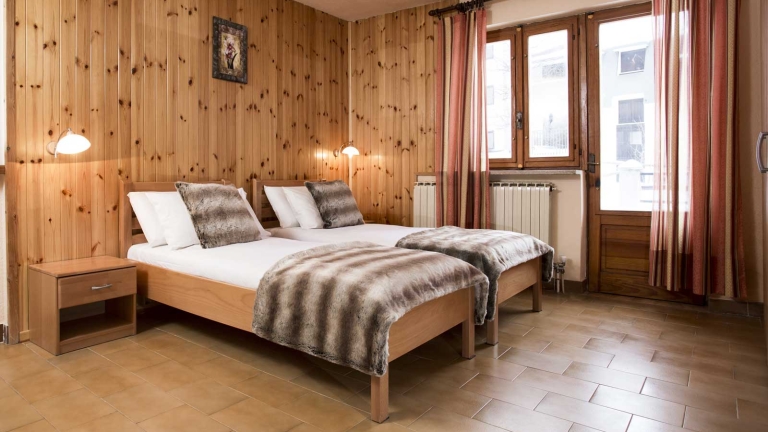 A spacious club room