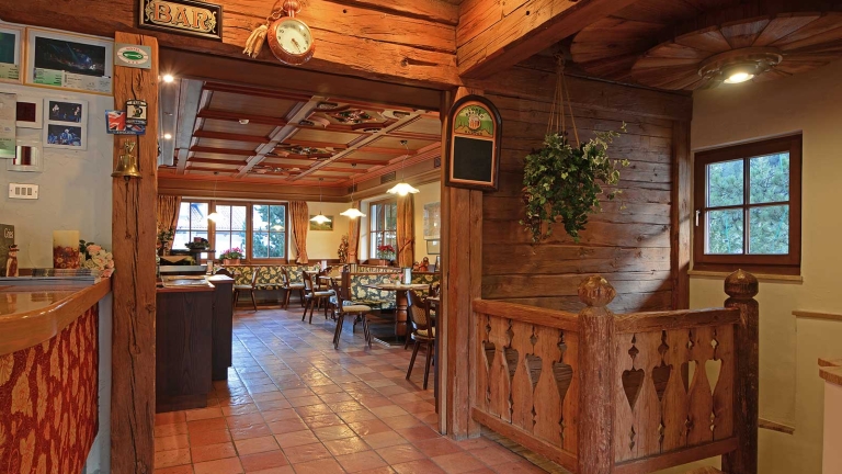 The laid-back & cosy bar