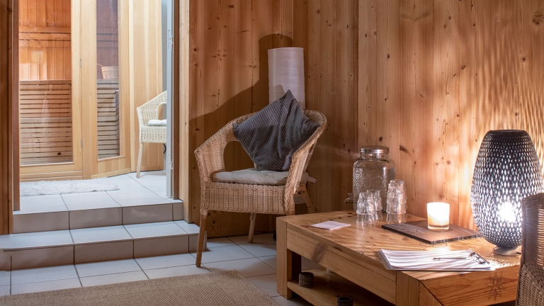 The small wellness area and sauna