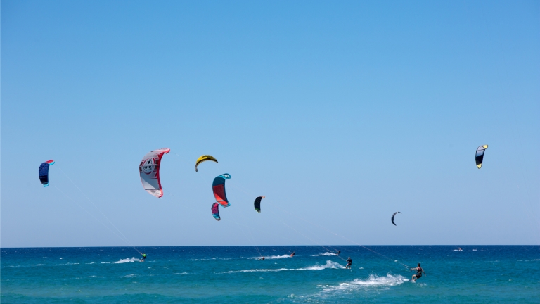 Kitesurfing is available nearby