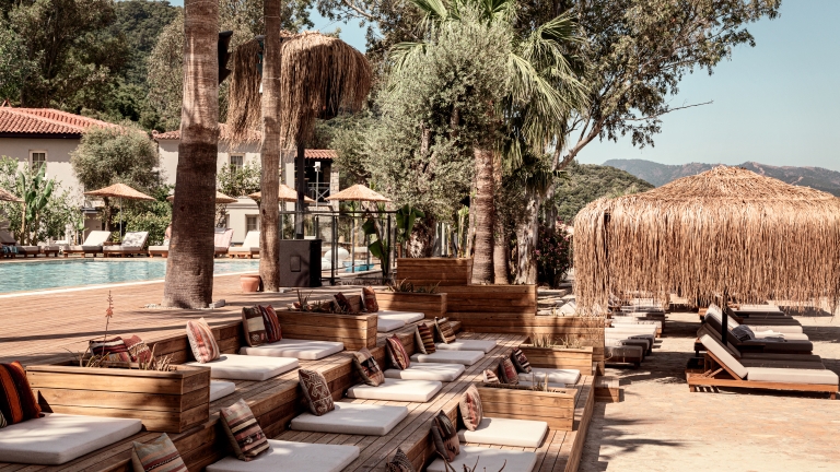 Beach front lounging at Neilson | Cook's Club Adakoy