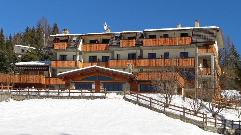 Piste-view rooms