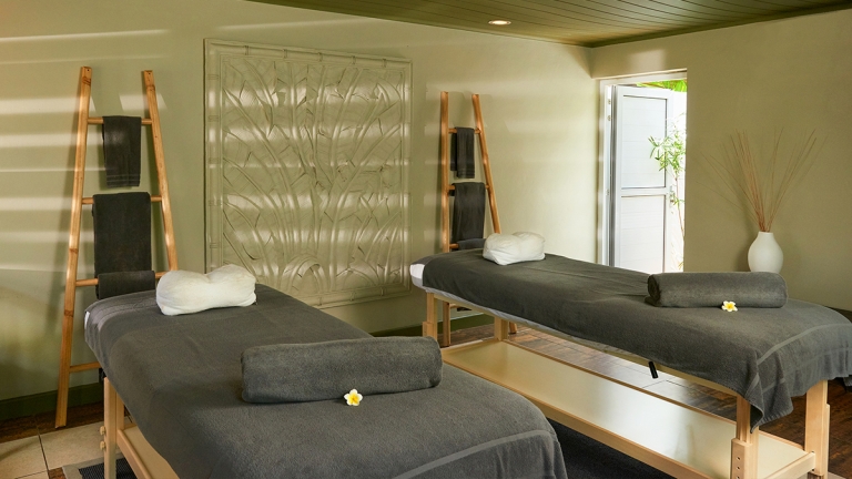 Spa POZ couples treatment room