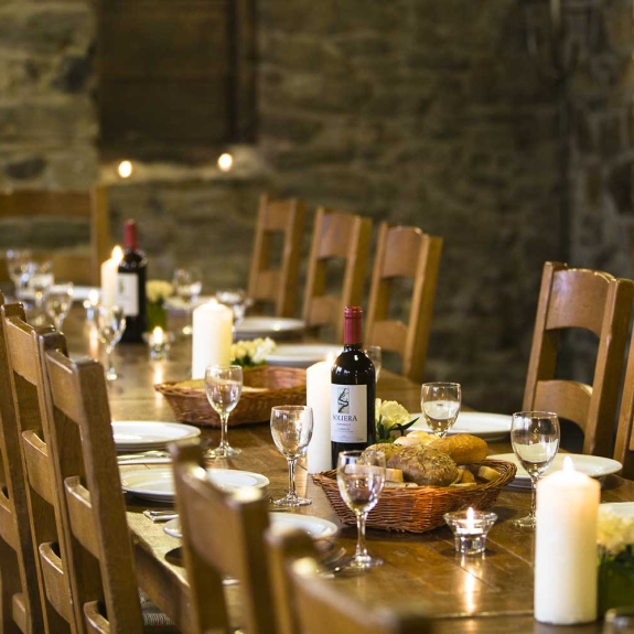 Free-flowing wine with dinner