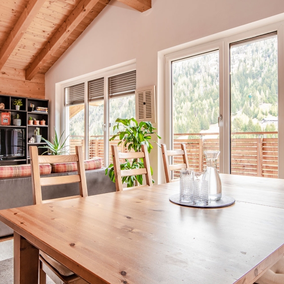 The light and airy longe/diner