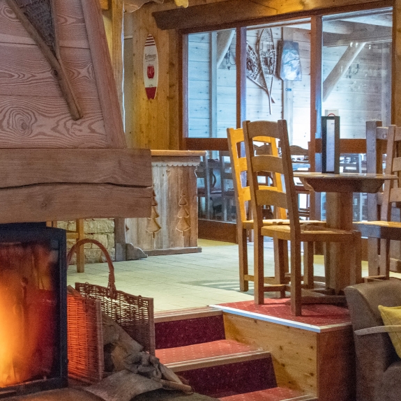 Bar at Hotel Le Menuire & Spa