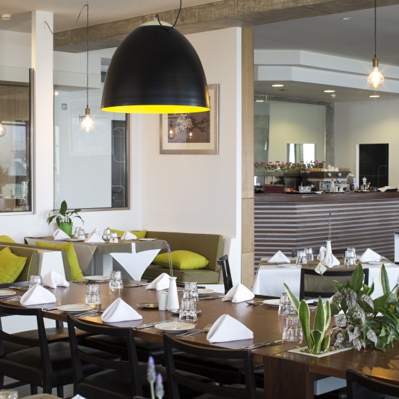 Buffet restaurant at Buca Beach Club