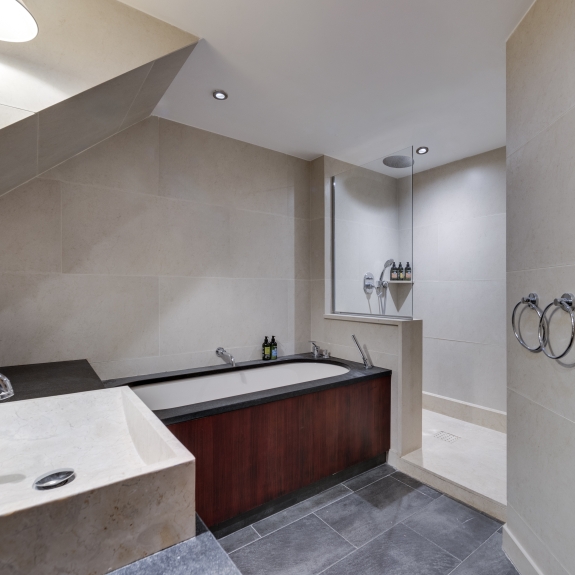 Ample space in the bathrooms at Hotel & Spa Le Savoie