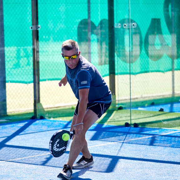 Racket sports centre with six tennis courts, two padel courts and eight pickeball courts