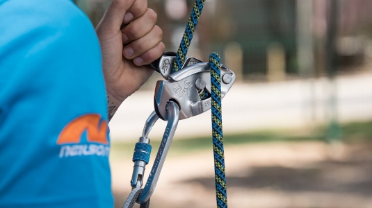 Belay devices