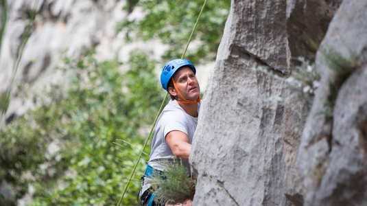 rock climbing at Alana Beachclub