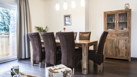 Neilson Chalet Hanzel