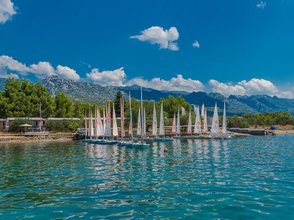 the beach at Alana Beachclub