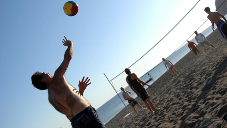 beach volleyball