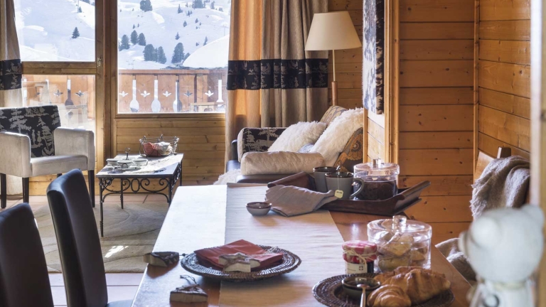 Typical lounge/diner