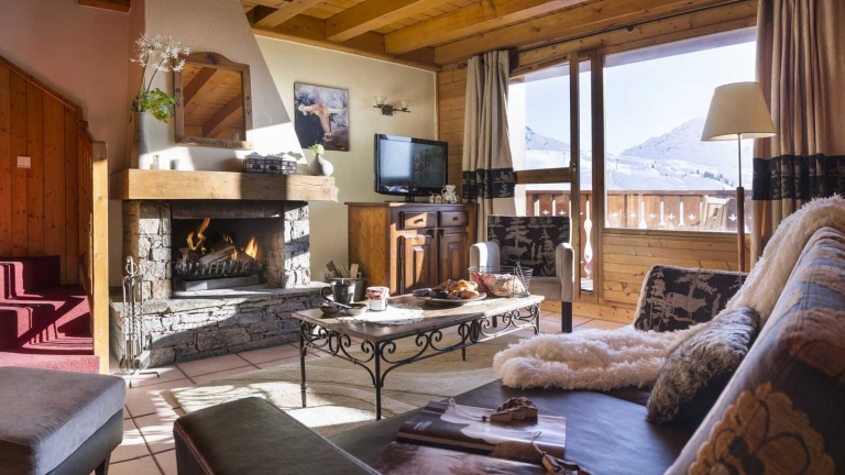 Typical lounge and fireplace