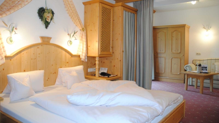 A spacious premium twin room