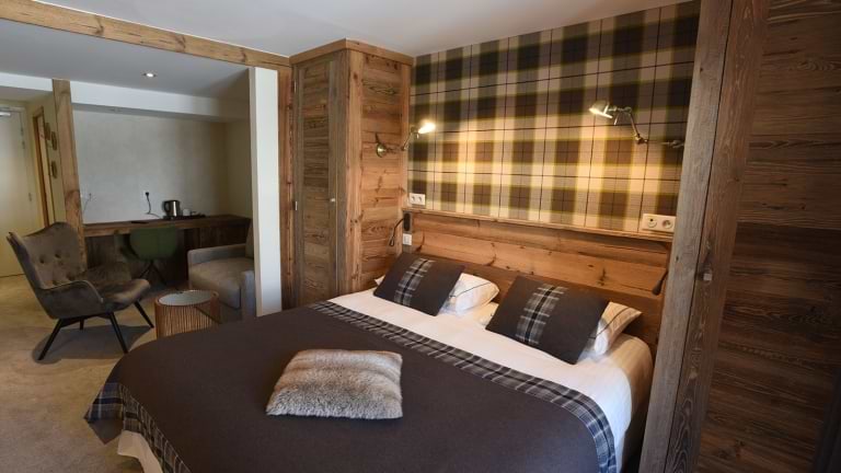 Premium double rooms with an additional living area