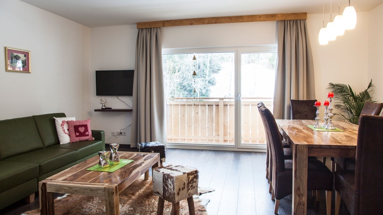 Neilson Chalet Hanzel