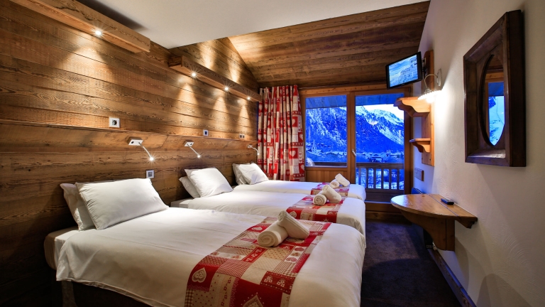 Neilson Chalet Hotel The Lodge lounge area