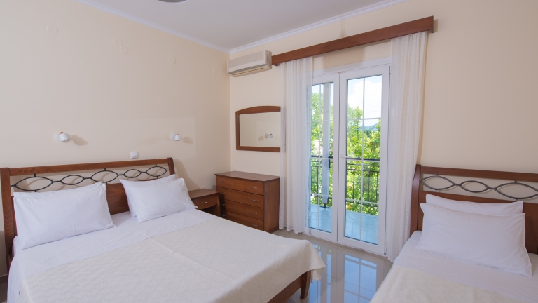 Triple room at Xenia Apartments