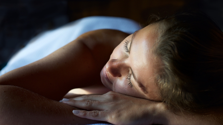 Enjoy a massage at Neilson | Cook's Club Adakoy