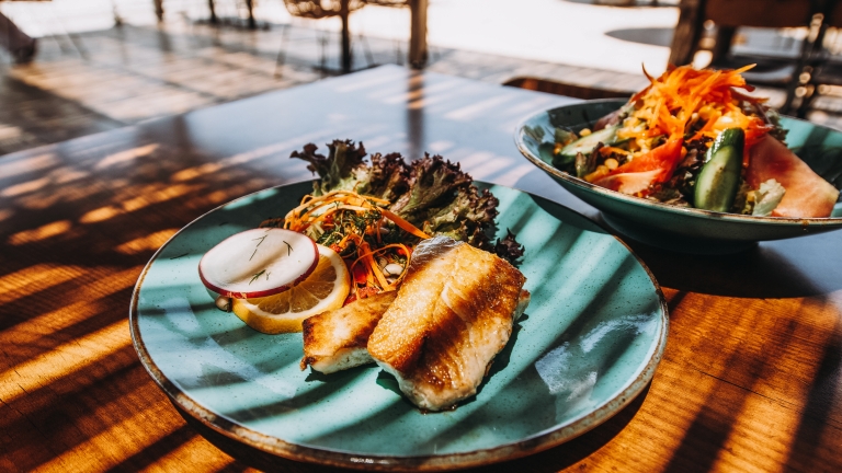 Freshly prepared food made to order from Cantina Restaurant at Neilson | Cook's Club Adakoy