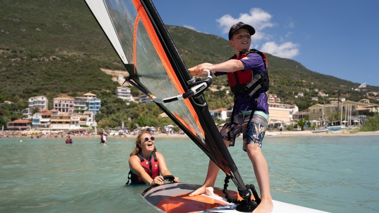 Kids club windsurfing