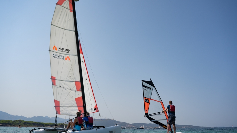 Sailing and windsurfing