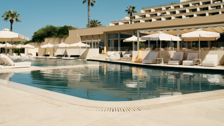 Outdoor pool at Neilson | Mangia's Torre del Barone