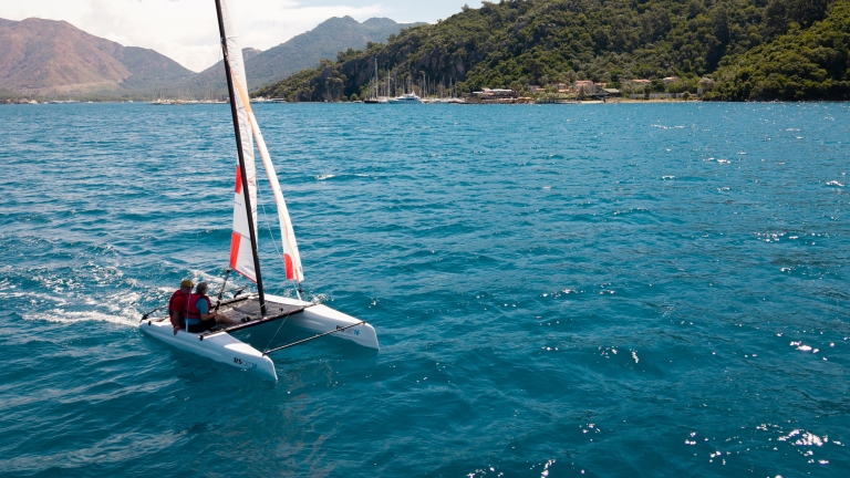 Sailing the catamarans at Neilson | Cook's Club Adakoy