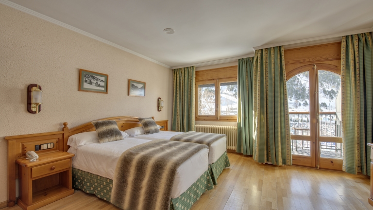 Traditional style double or twin room