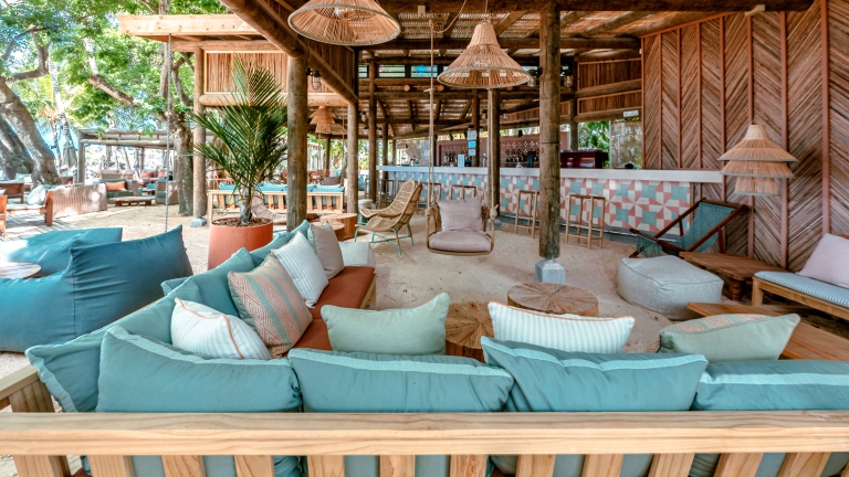 O Beach Bar at Neilson | The Ravenala Attitude