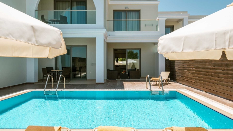 Levante Beach Club suite with private pool