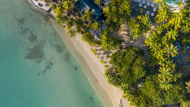 Beautiful beach at Neilson | The Ravenala Attitude