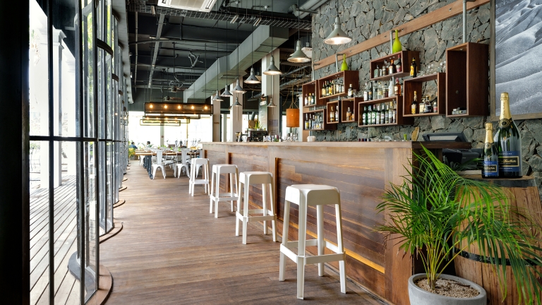 Bistro bar at Neilson | The Ravenala Attitude