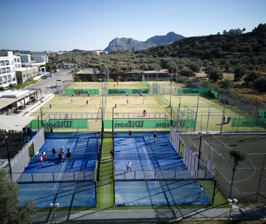Levante Tennis courts