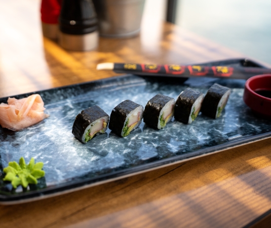 adakoy sushi