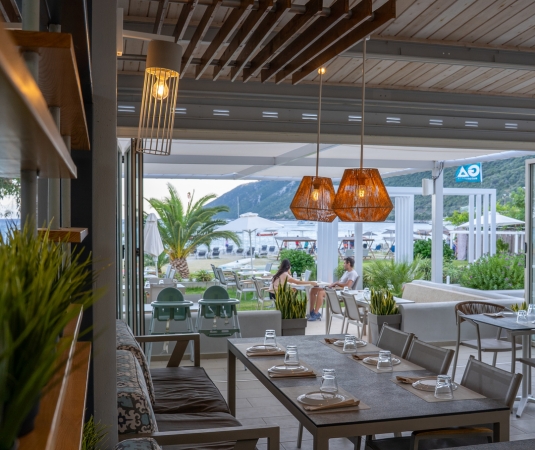 Restaurant at Cosmos beach club