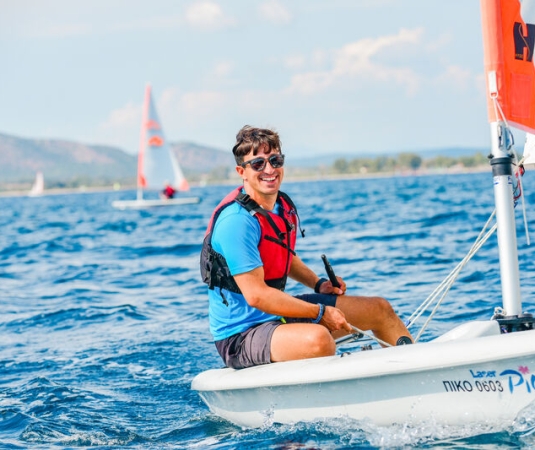 Dinghy sailing in Vounaki