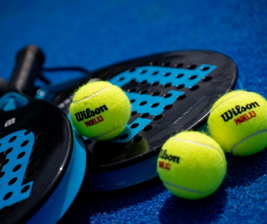 Padel tennis