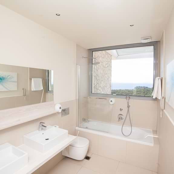 Premium rooms with fresh and modern bathrooms