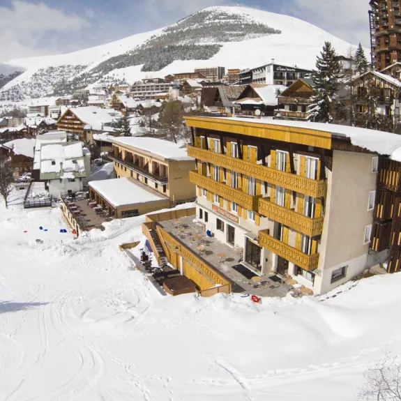 The slopeside Escapade