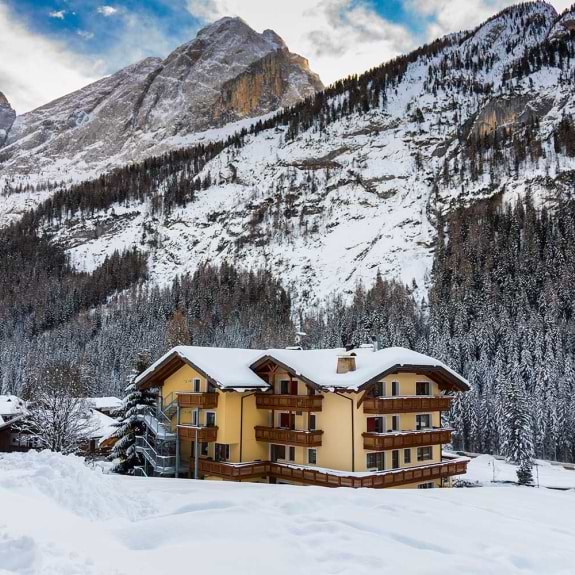 Stunning scenery from all sides