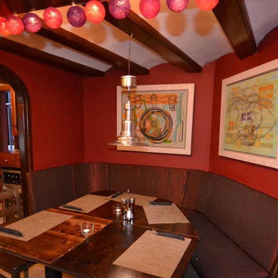 Plenty of room for après drinks