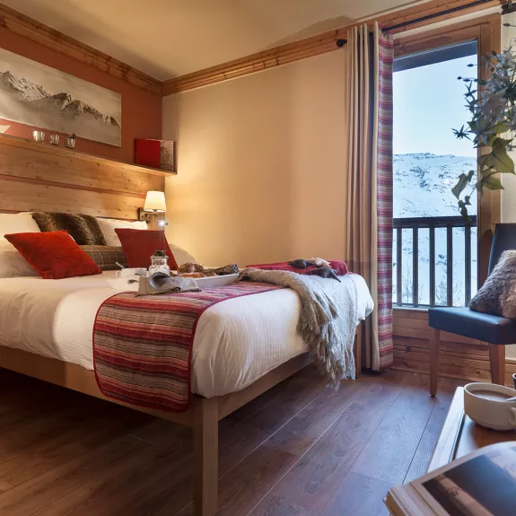 A club double room
