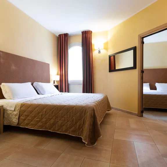 interconnecting bedrooms